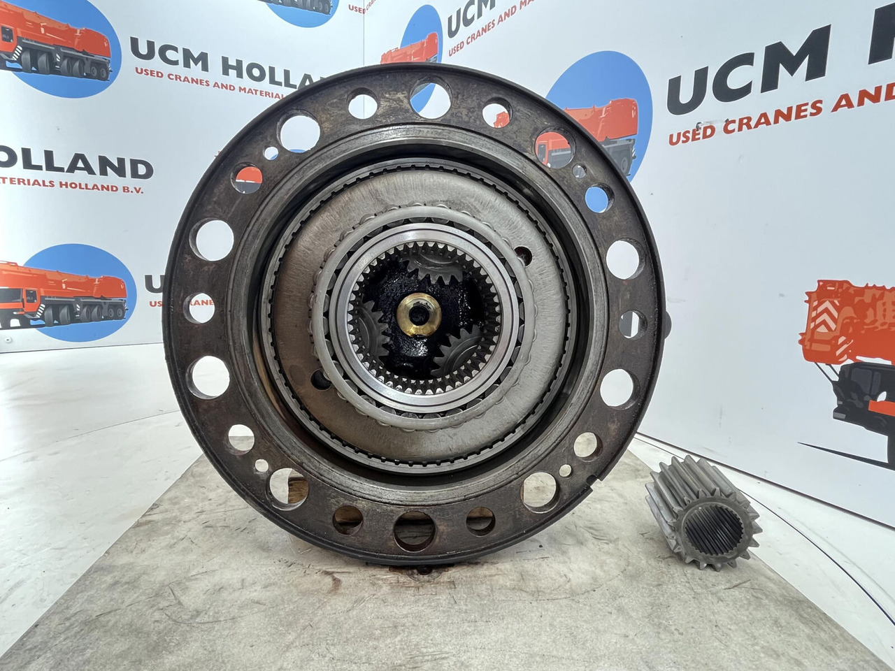 Liebherr LTM 1070 planetary gear 17-24-67-32-3pl-H127-46 - محرك السفر - موبايل كرين: صورة 5 Liebherr LTM 1070 planetary gear 17-24-67-32-3pl-H127-46 - محرك السفر - موبايل كرين: صورة 5