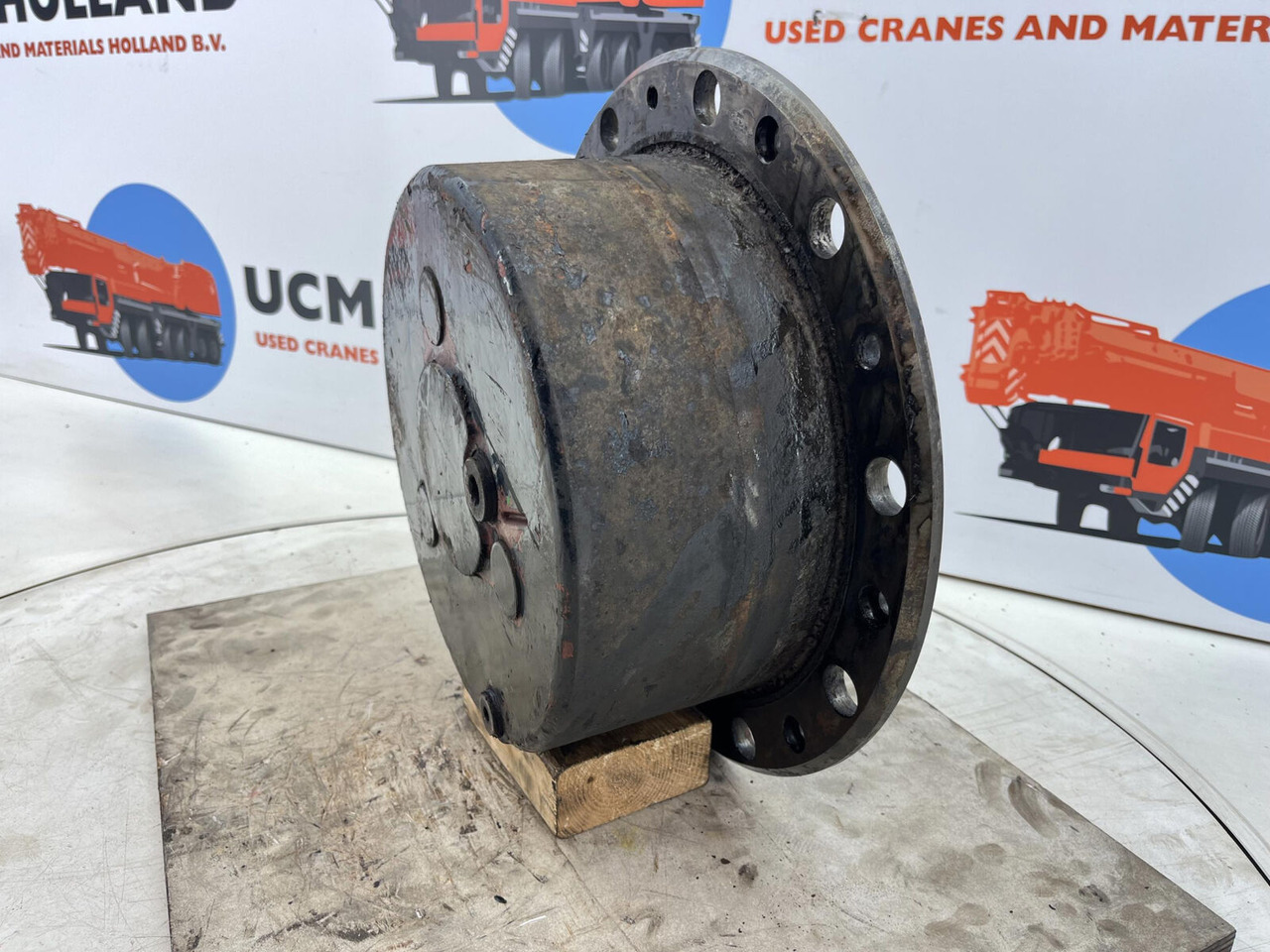 Liebherr LTM 1080 planetary gear 22-25-74-40-3pl-H135-46 - محرك السفر - موبايل كرين: صورة 2 Liebherr LTM 1080 planetary gear 22-25-74-40-3pl-H135-46 - محرك السفر - موبايل كرين: صورة 2