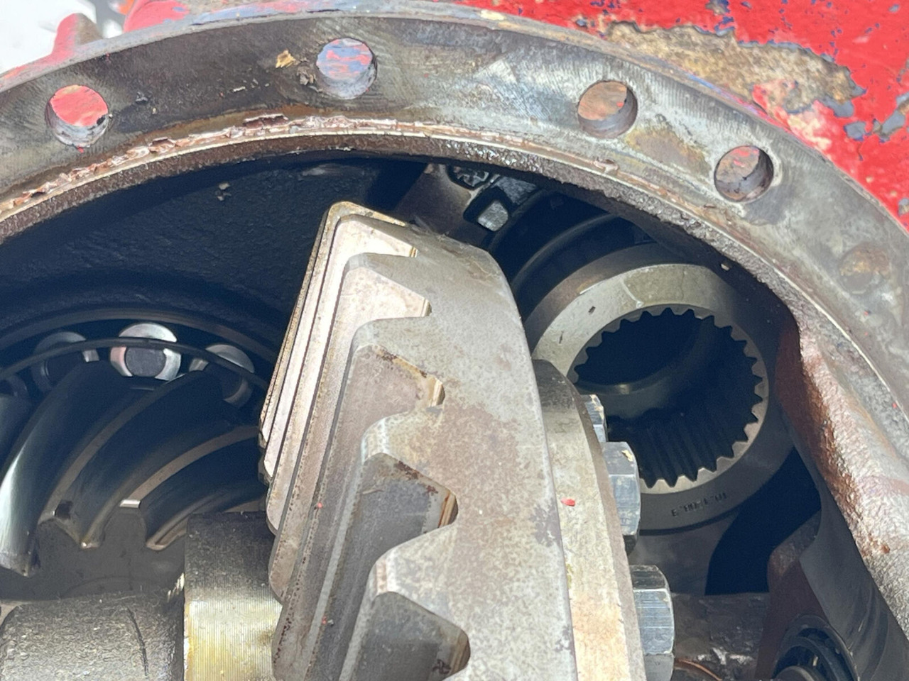 Liebherr LTM 1090 drive through diff 13x35 axle 4 - صندوق التروس التفاضلية - موبايل كرين: صورة 5 Liebherr LTM 1090 drive through diff 13x35 axle 4 - صندوق التروس التفاضلية - موبايل كرين: صورة 5