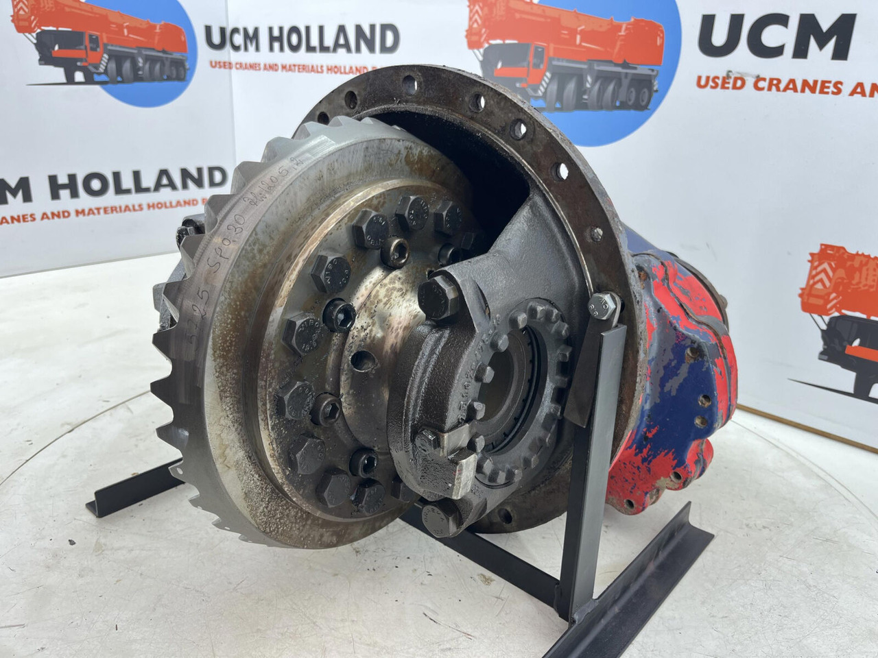 Liebherr LTM 1090 mid differential 13x35 axle 2 - صندوق التروس التفاضلية - موبايل كرين: صورة 2 Liebherr LTM 1090 mid differential 13x35 axle 2 - صندوق التروس التفاضلية - موبايل كرين: صورة 2