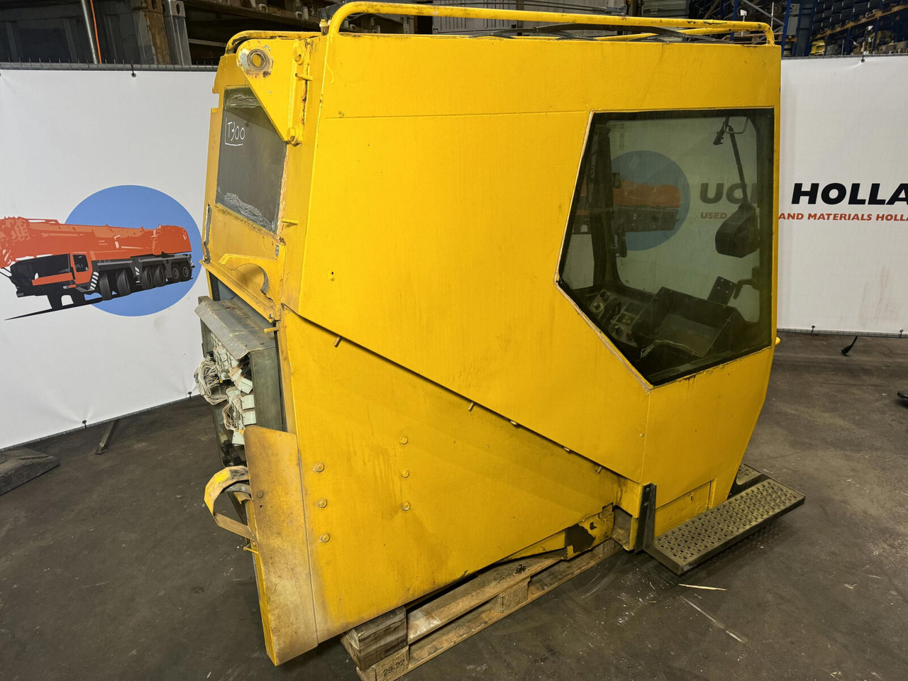 Liebherr LTM 1160-2 Crane driver cabin - كابينة - رافعة لجميع التضاريس: صورة 3 Liebherr LTM 1160-2 Crane driver cabin - كابينة - رافعة لجميع التضاريس: صورة 3
