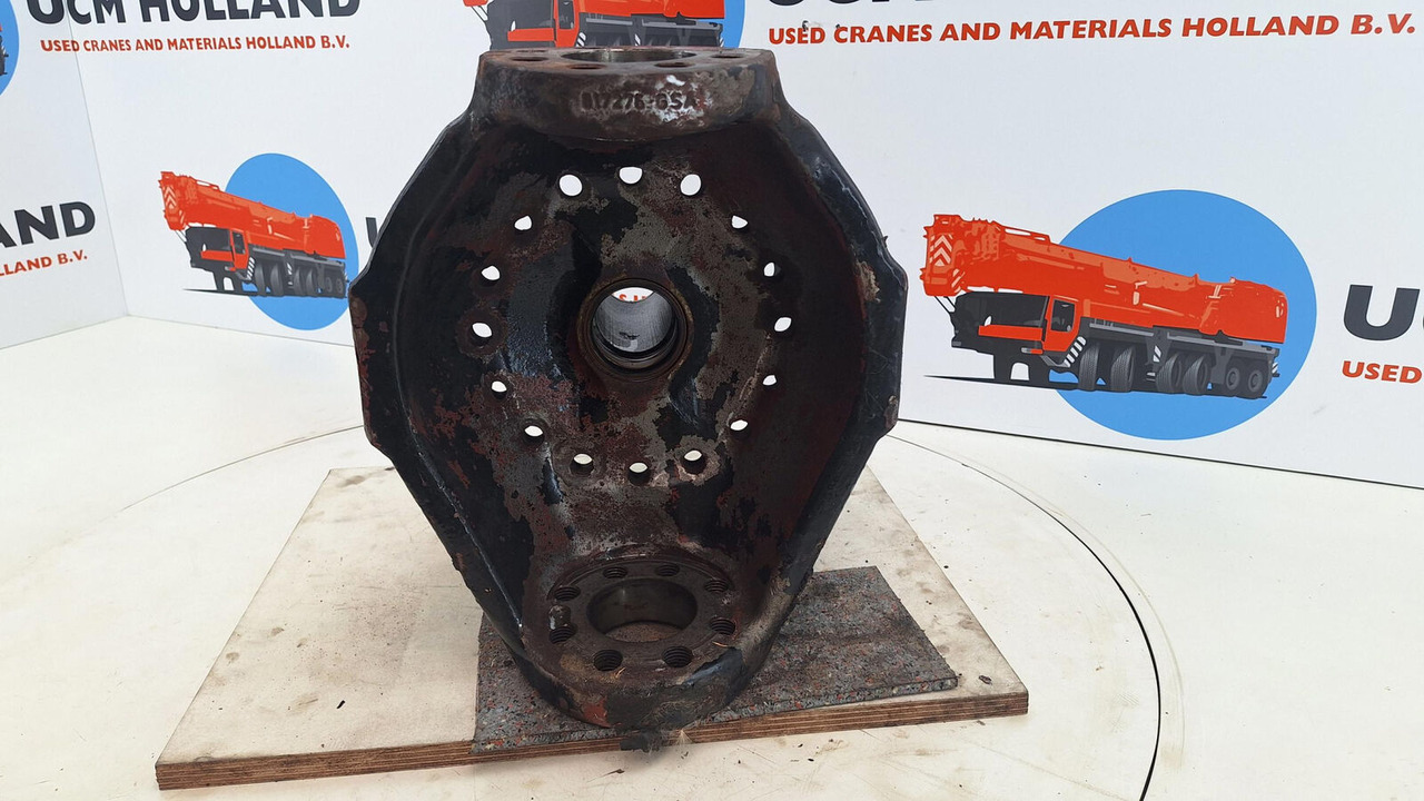 Liebherr LTM 1160/2 Steering knuckle 16 holes axle 1 - مفصل التوجيه - موبايل كرين: صورة 5 Liebherr LTM 1160/2 Steering knuckle 16 holes axle 1 - مفصل التوجيه - موبايل كرين: صورة 5