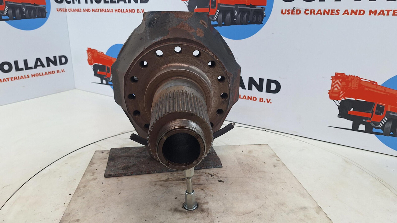 Liebherr LTM 1160/2 Steering knuckle 16 holes axle 1 - مفصل التوجيه - موبايل كرين: صورة 2 Liebherr LTM 1160/2 Steering knuckle 16 holes axle 1 - مفصل التوجيه - موبايل كرين: صورة 2