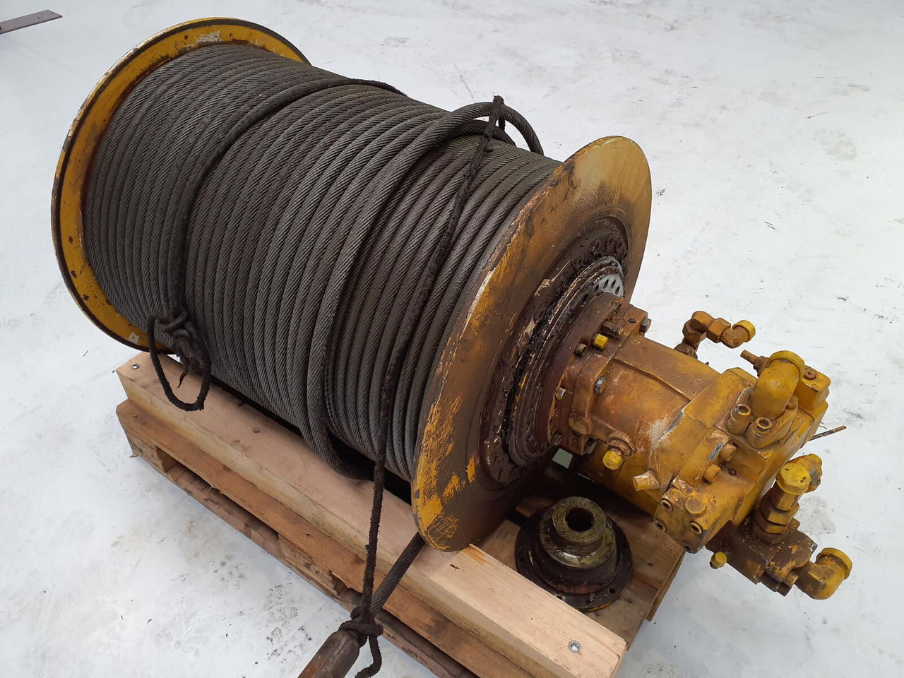 Liebherr LTM 1160-2 complete 1e winch - ونش لإنقاذ السيارات - موبايل كرين: صورة 3 Liebherr LTM 1160-2 complete 1e winch - ونش لإنقاذ السيارات - موبايل كرين: صورة 3