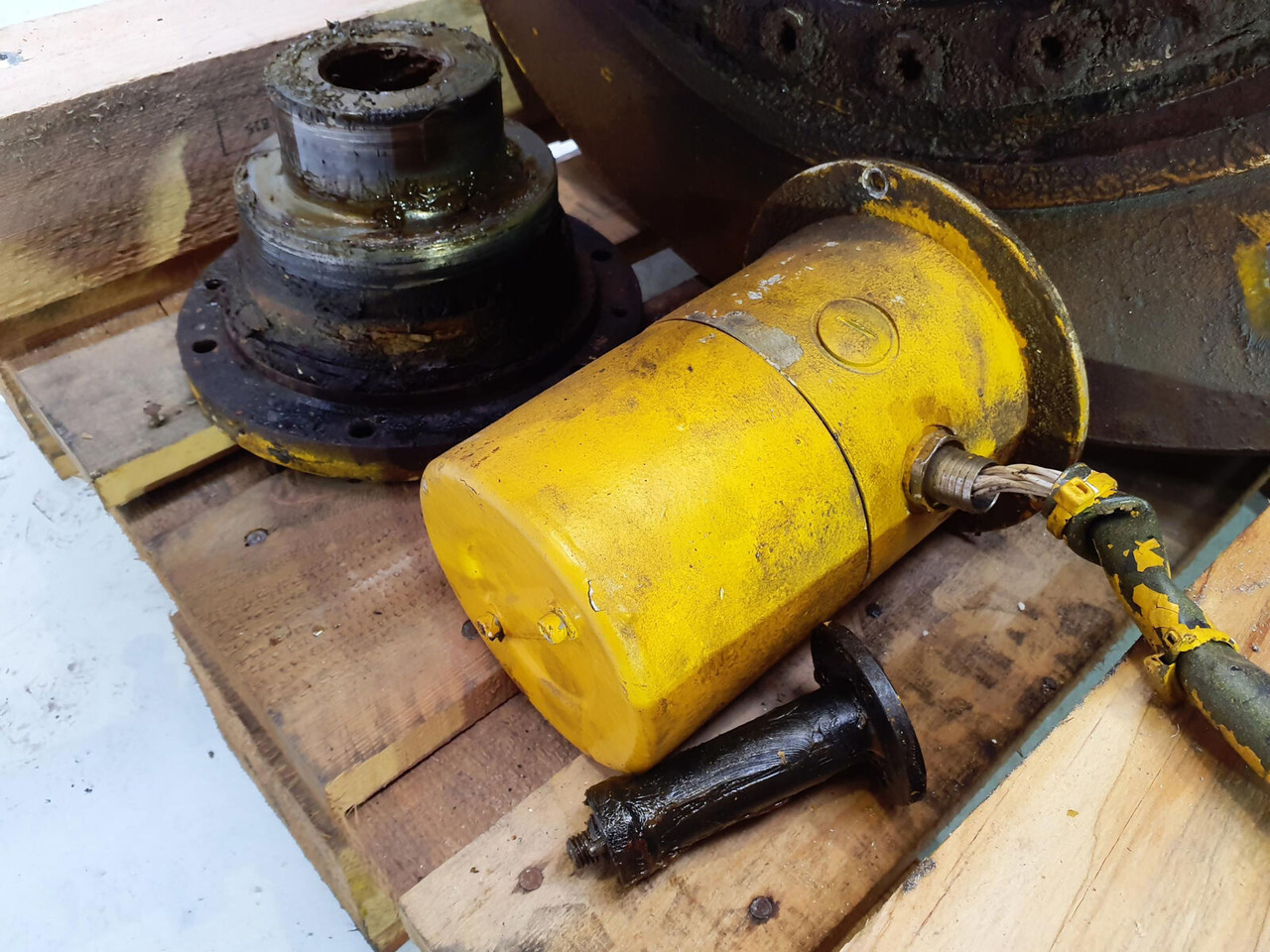 Liebherr LTM 1160-2 complete 1e winch - ونش لإنقاذ السيارات - موبايل كرين: صورة 5 Liebherr LTM 1160-2 complete 1e winch - ونش لإنقاذ السيارات - موبايل كرين: صورة 5