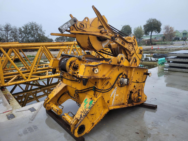 Liebherr LTM 1300 luffing jib winch with frame - ونش كرين: صورة 1 Liebherr LTM 1300 luffing jib winch with frame - ونش كرين: صورة 1
