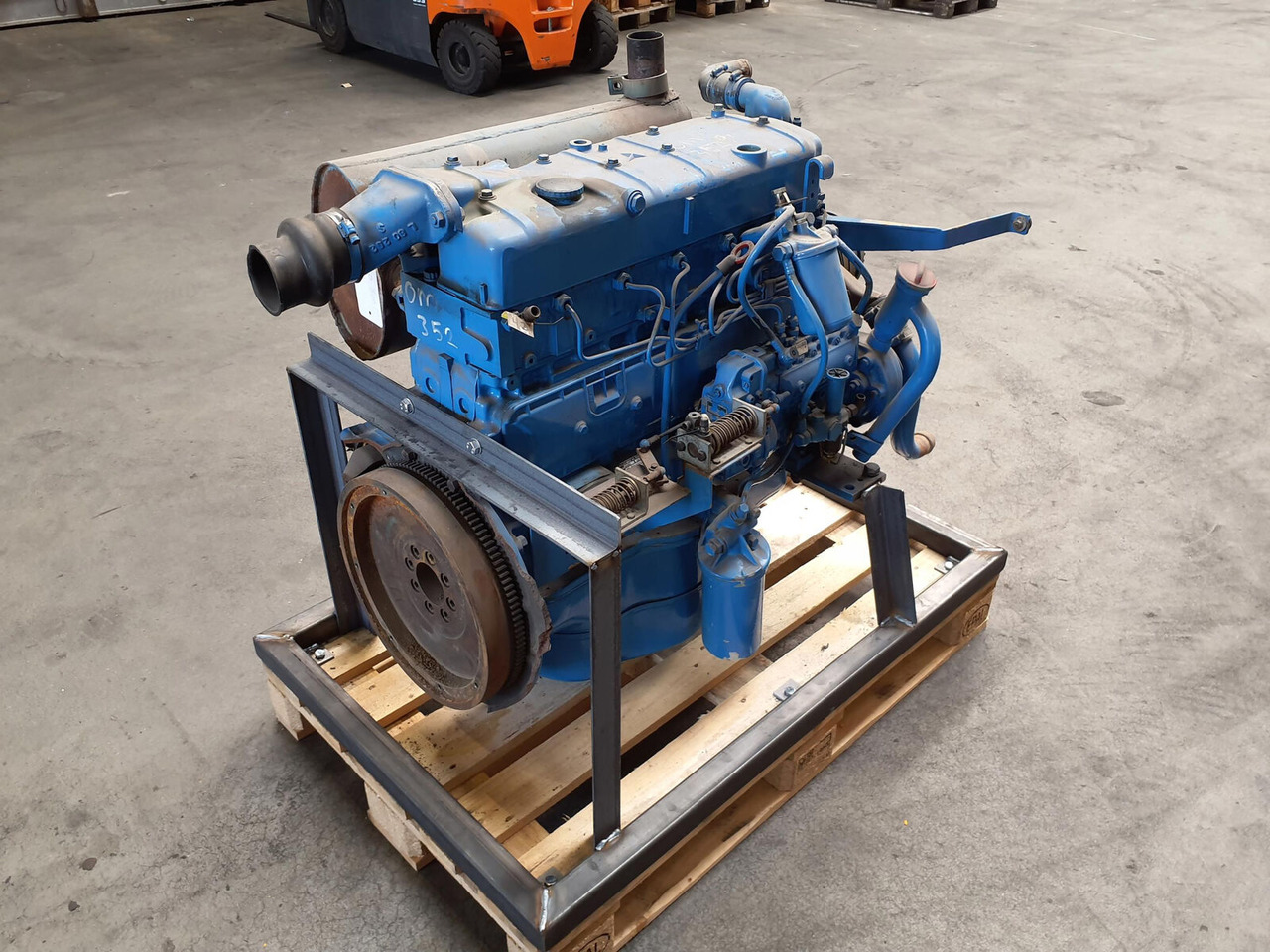 Mercedes-Benz LTM 1070 engine Mercedes OM 352 A - محرك - موبايل كرين: صورة 5 Mercedes-Benz LTM 1070 engine Mercedes OM 352 A - محرك - موبايل كرين: صورة 5