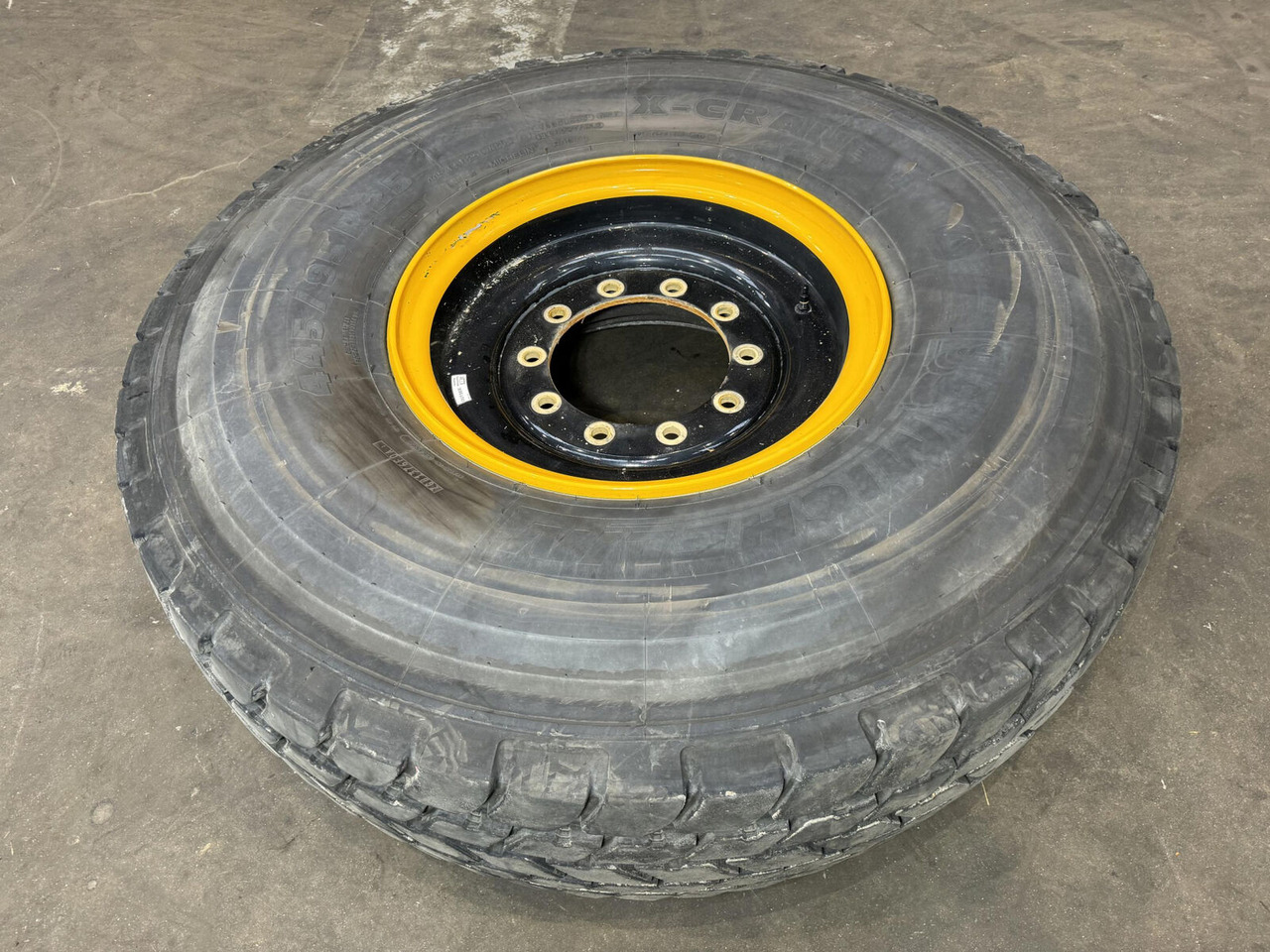 Michelin Wheel 445/95R25 10 12.3 1p - عجلات - رافعة: صورة 2 Michelin Wheel 445/95R25 10 12.3 1p - عجلات - رافعة: صورة 2