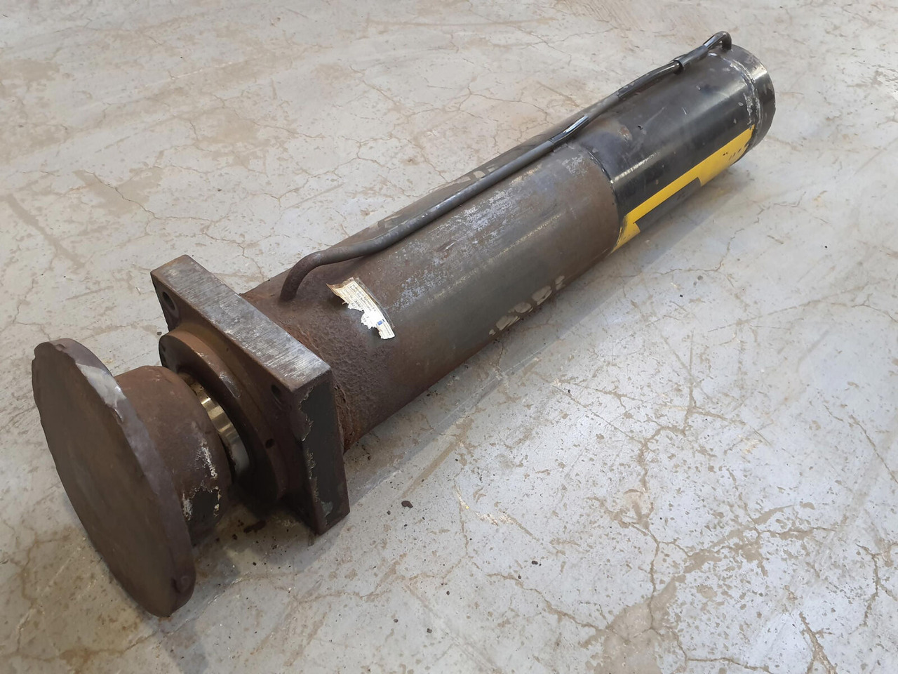 Spierings SK 598 Outrigger cylinder - اسطوانة هيدروليكية - رافعة جسرية: صورة 2 Spierings SK 598 Outrigger cylinder - اسطوانة هيدروليكية - رافعة جسرية: صورة 2