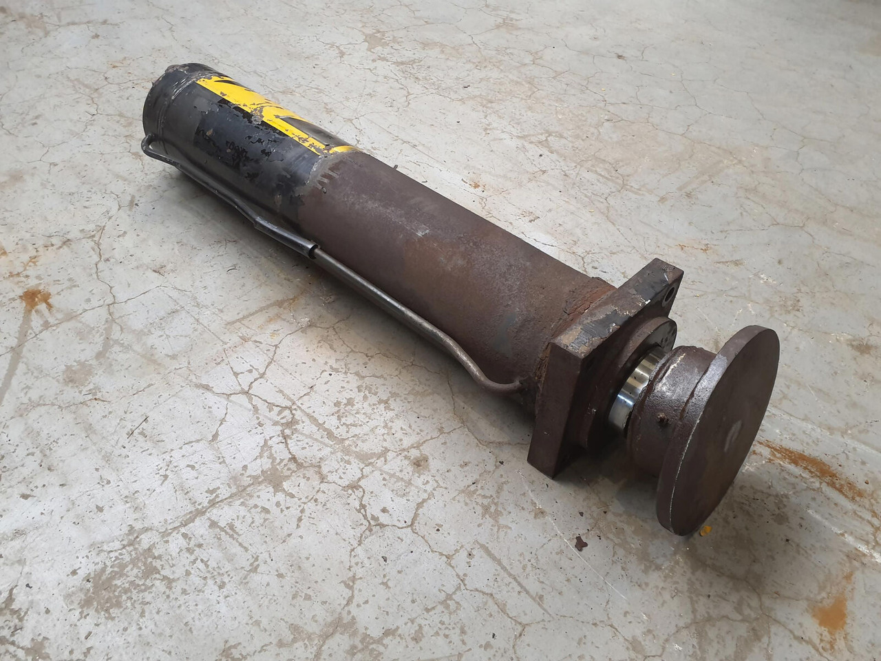 Spierings SK 598 Outrigger cylinder - اسطوانة هيدروليكية - موبايل كرين: صورة 3 Spierings SK 598 Outrigger cylinder - اسطوانة هيدروليكية - موبايل كرين: صورة 3