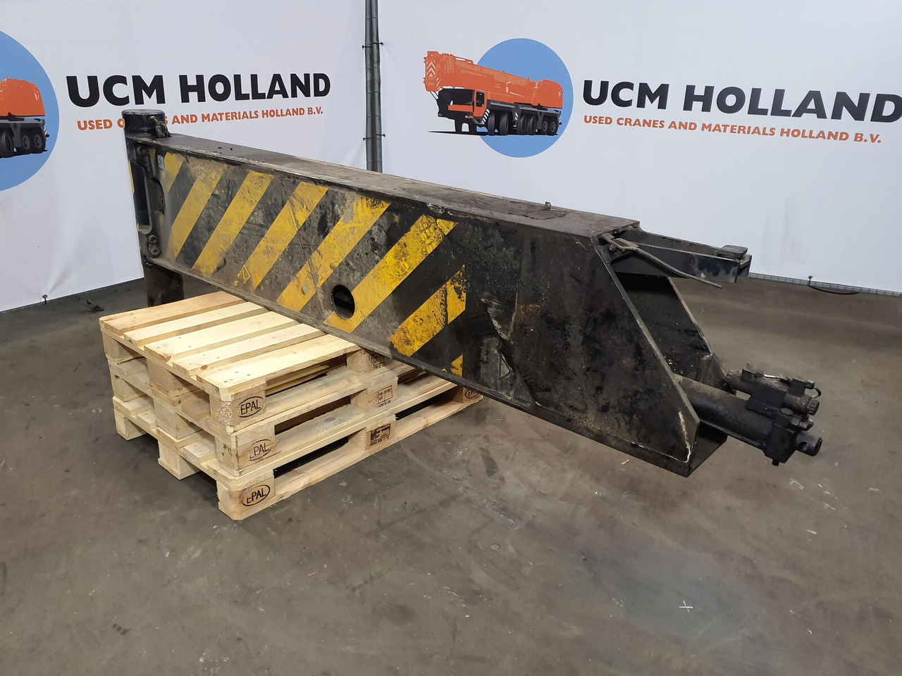 Terex AC 100 outrigger beam complete front - تعليق - رافعة: صورة 3 Terex AC 100 outrigger beam complete front - تعليق - رافعة: صورة 3