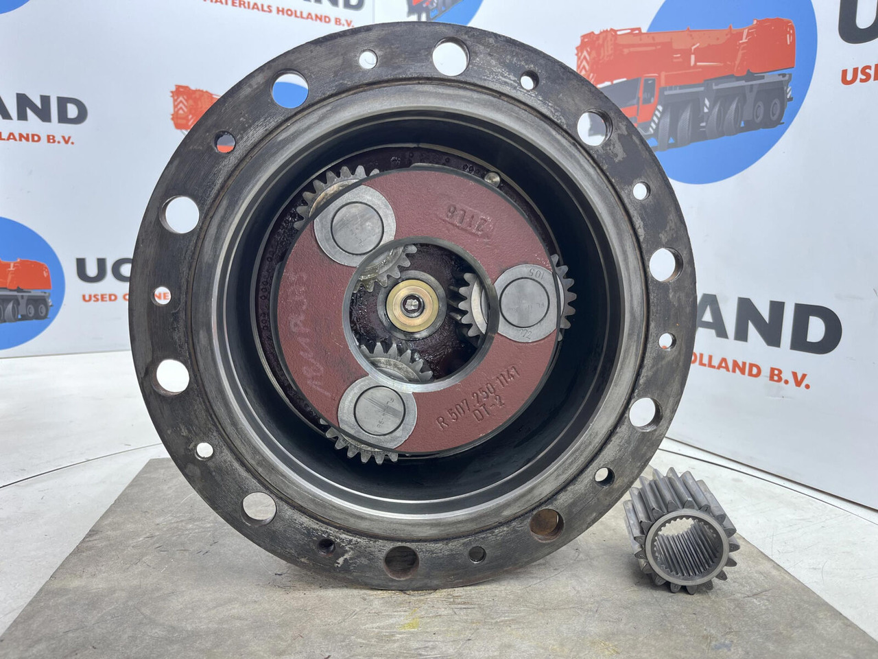 Terex AC 155 Planetary gear 17-24-67-32-3pl-H136-46 - محرك السفر - موبايل كرين: صورة 4 Terex AC 155 Planetary gear 17-24-67-32-3pl-H136-46 - محرك السفر - موبايل كرين: صورة 4