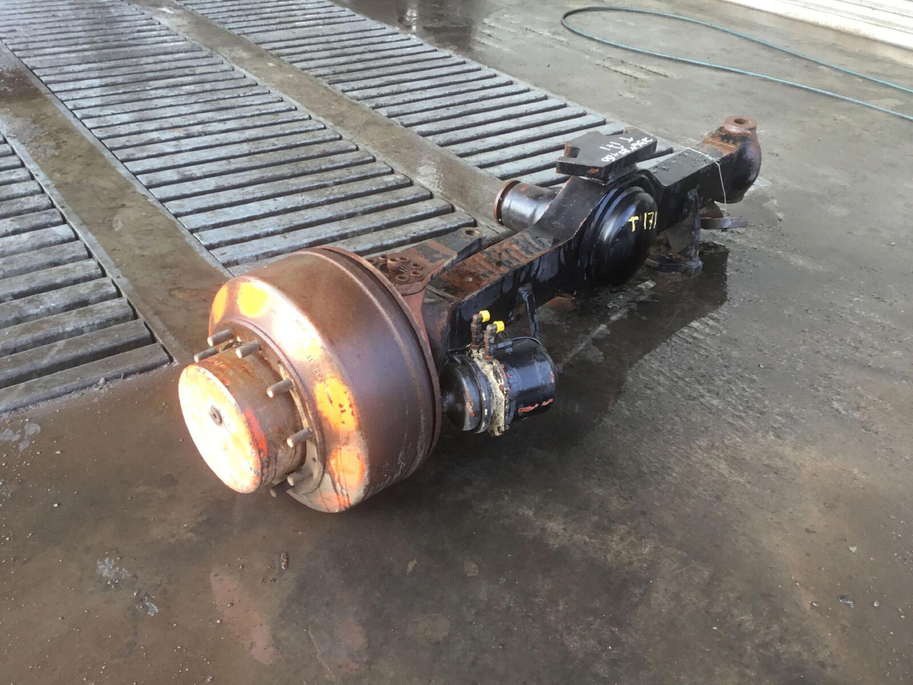 Terex AC 205 axle housing axle 4 - المحور و قطع الغيار - موبايل كرين: صورة 3 Terex AC 205 axle housing axle 4 - المحور و قطع الغيار - موبايل كرين: صورة 3