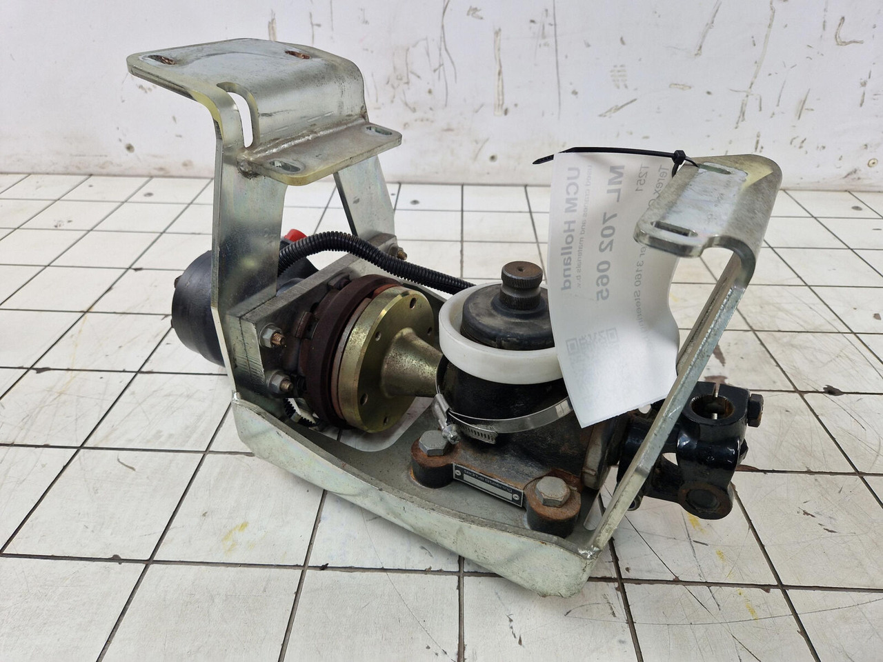 Terex Challenger 3160 Steering box - دودة دركسون - موبايل كرين: صورة 4 Terex Challenger 3160 Steering box - دودة دركسون - موبايل كرين: صورة 4