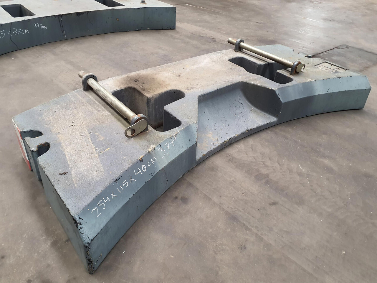 Terex Terex Demag Challenger 4200 counterweight 3.7 Ton - الوزن المعاكس - موبايل كرين: صورة 1 Terex Terex Demag Challenger 4200 counterweight 3.7 Ton - الوزن المعاكس - موبايل كرين: صورة 1