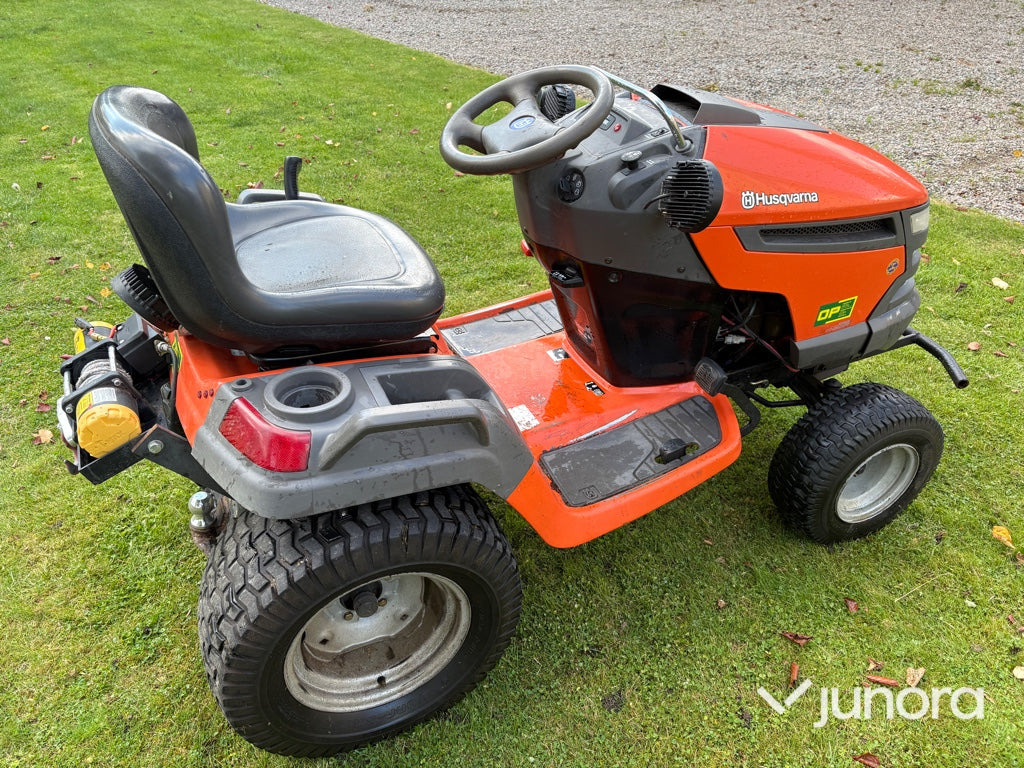 Åkgräsklippare Husqvarna GTH 260 XPT - جزازة أعشاب الحدائق: صورة 5 Åkgräsklippare Husqvarna GTH 260 XPT - جزازة أعشاب الحدائق: صورة 5