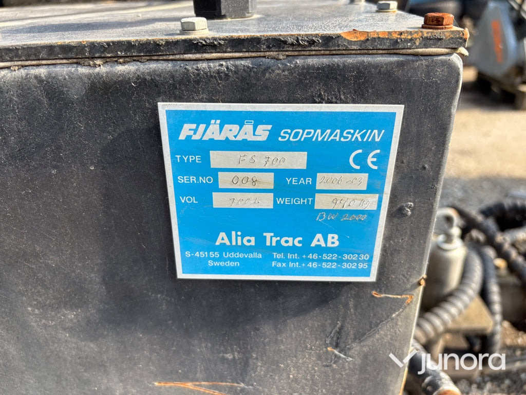 Bogserad Sopmaskin Fjärås FS 700 - سياره كنس شوارع: صورة 5 Bogserad Sopmaskin Fjärås FS 700 - سياره كنس شوارع: صورة 5