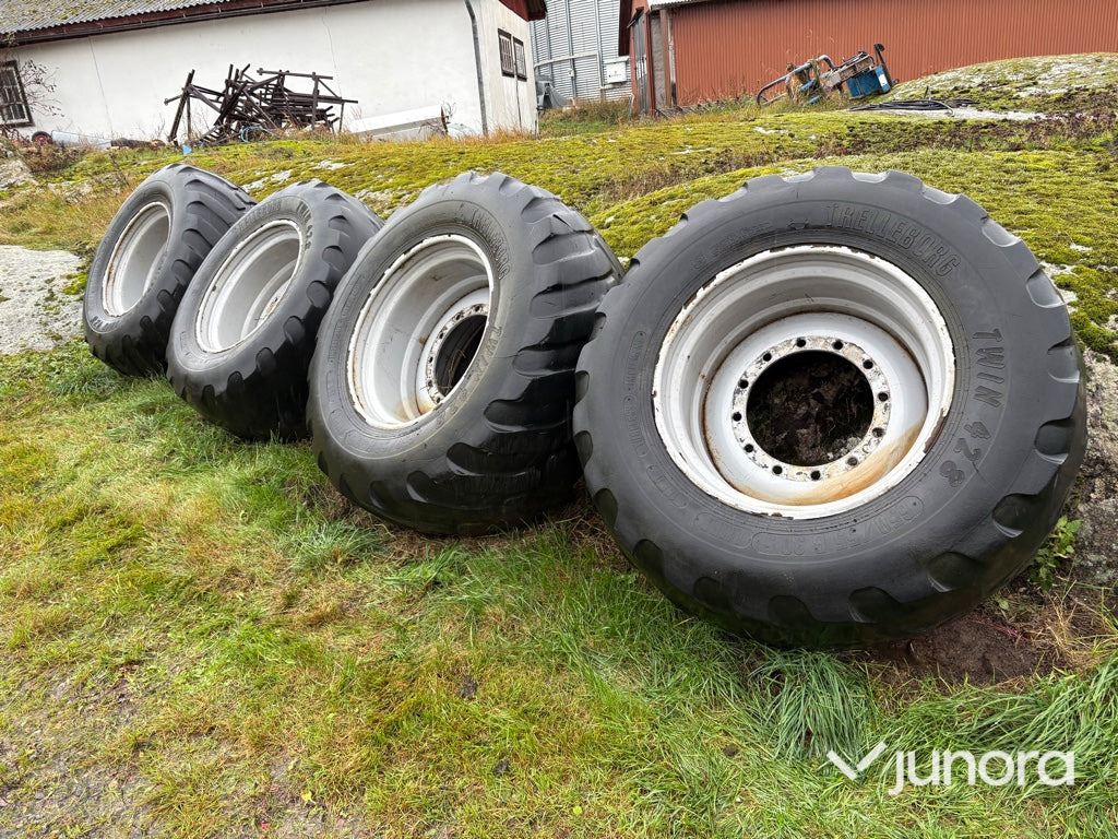 Däck - Trelleborg Twin 428 med fälg - إطارات: صورة 5 Däck - Trelleborg Twin 428 med fälg - إطارات: صورة 5