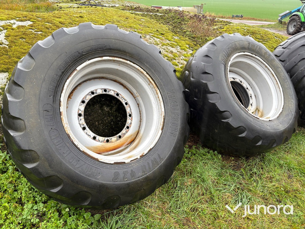 Däck - Trelleborg Twin 428 med fälg - إطارات: صورة 3 Däck - Trelleborg Twin 428 med fälg - إطارات: صورة 3