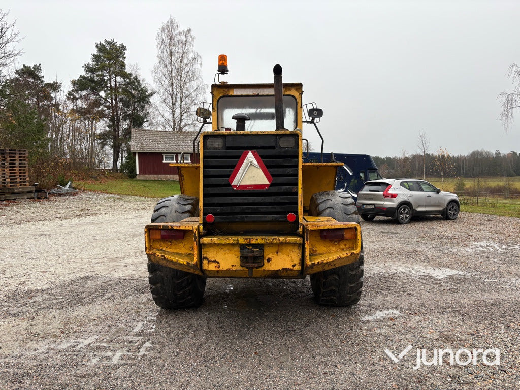 Hjullastare - Volvo BM 4400 - اللودر بعجل: صورة 4 Hjullastare - Volvo BM 4400 - اللودر بعجل: صورة 4