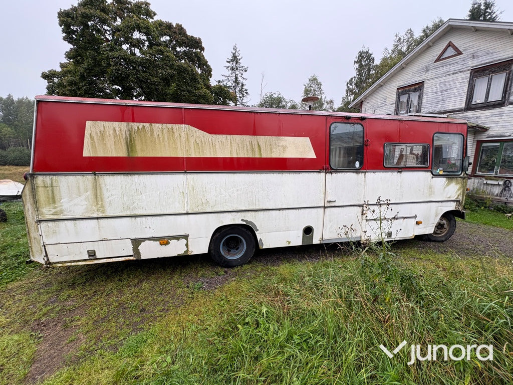 Husbuss - Mercedes 913 - عربة التخييم: صورة 5 Husbuss - Mercedes 913 - عربة التخييم: صورة 5