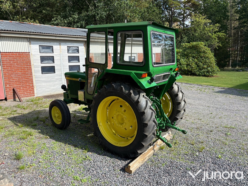 John Deere 2130 - جرار: صورة 3 John Deere 2130 - جرار: صورة 3