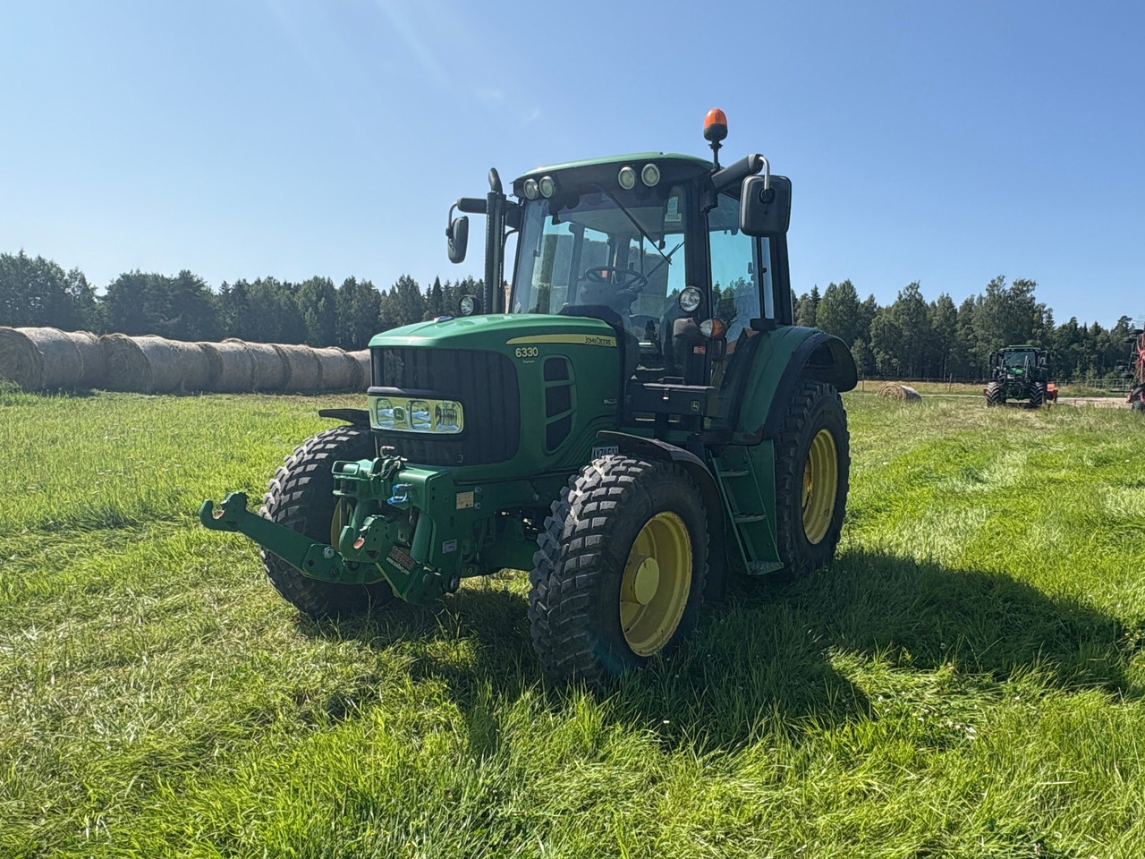 John Deere 6330 - جرار: صورة 1 John Deere 6330 - جرار: صورة 1