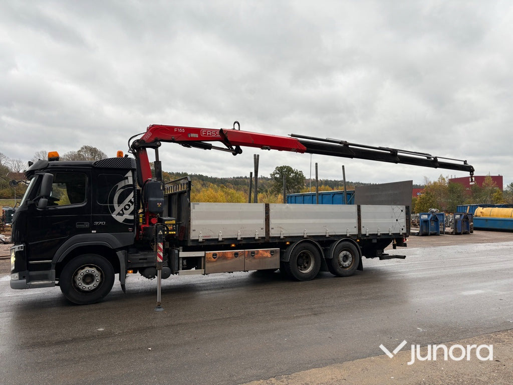 Lastbil med kran - Volvo FM 370 FASSI F155 - شاحنات مسطحة, شاحنة كرين: صورة 4 Lastbil med kran - Volvo FM 370 FASSI F155 - شاحنات مسطحة, شاحنة كرين: صورة 4