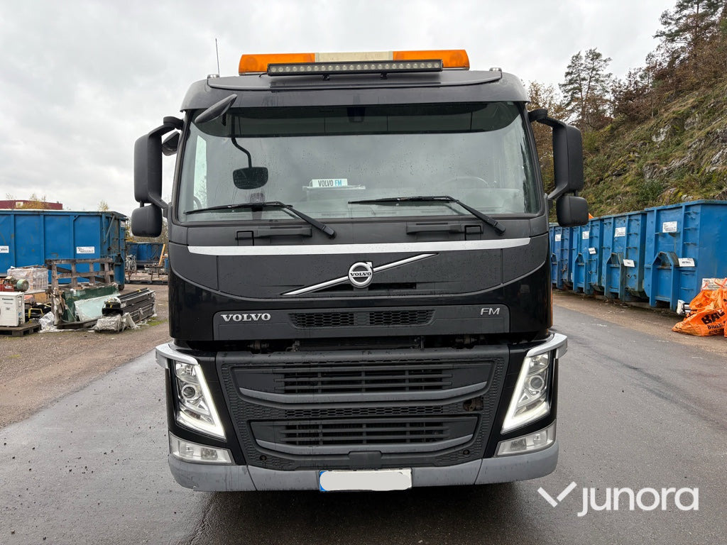 Lastbil med kran - Volvo FM 370 FASSI F155 - شاحنات مسطحة, شاحنة كرين: صورة 2 Lastbil med kran - Volvo FM 370 FASSI F155 - شاحنات مسطحة, شاحنة كرين: صورة 2