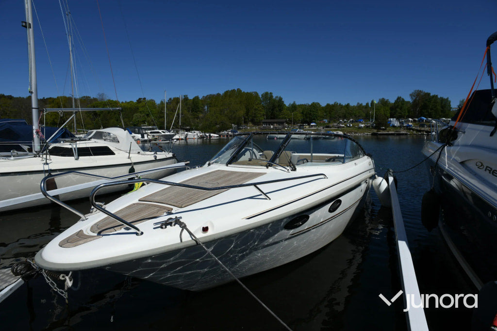 Motorbåt - Yamarin 80 DC Yamaha 350, inkl. bromsad trailer - آليات: صورة 2 Motorbåt - Yamarin 80 DC Yamaha 350, inkl. bromsad trailer - آليات: صورة 2