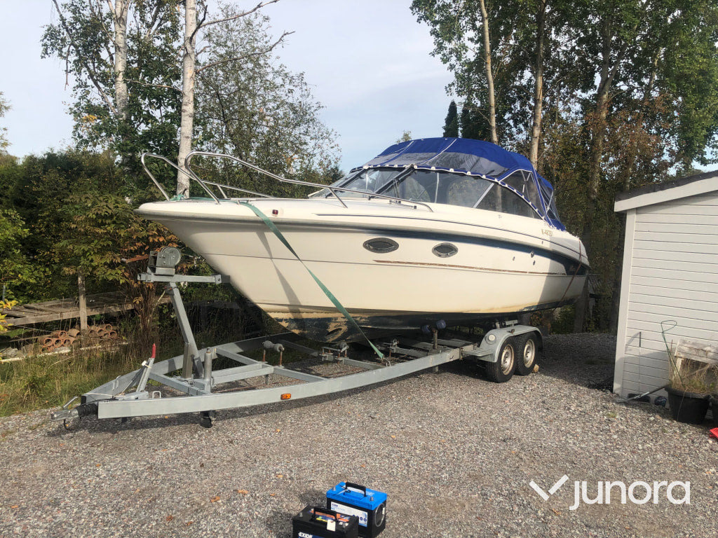 Motorbåt - Yamarin 80 DC Yamaha 350, inkl. bromsad trailer - آليات: صورة 4 Motorbåt - Yamarin 80 DC Yamaha 350, inkl. bromsad trailer - آليات: صورة 4