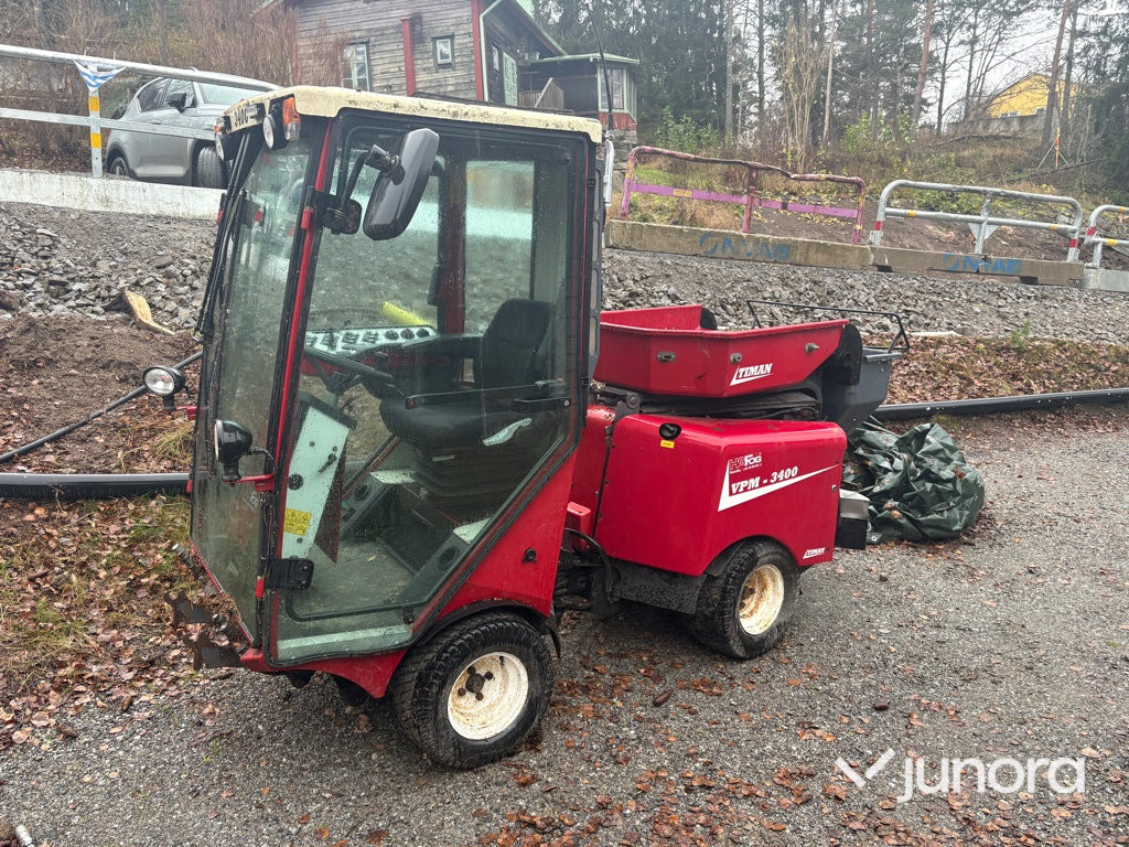 Redskapsbärare - Timan VPM 3400 inkl. Sandspridare och Sopvals - مركبة الخدمات الكهربائية: صورة 2 Redskapsbärare - Timan VPM 3400 inkl. Sandspridare och Sopvals - مركبة الخدمات الكهربائية: صورة 2