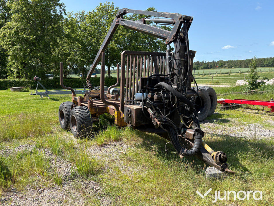 Skogsvagn - Mowi 2245 - مقطورة الغابات: صورة 1 Skogsvagn - Mowi 2245 - مقطورة الغابات: صورة 1