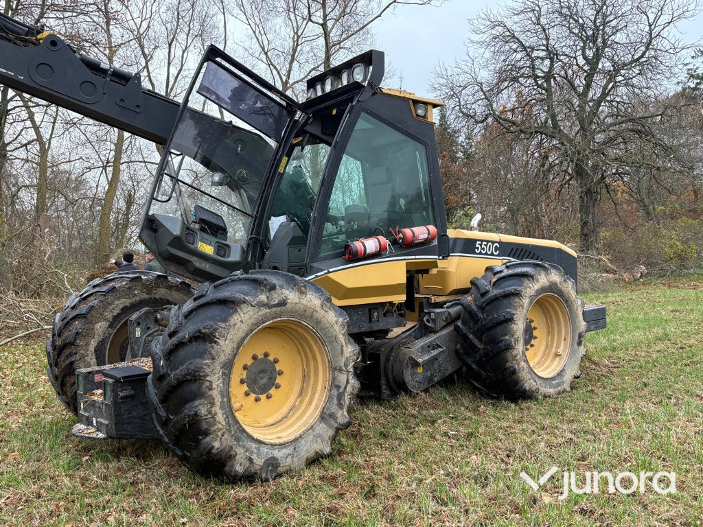 Skördare - Eco Log 550C - حصادة الأخشاب: صورة 2 Skördare - Eco Log 550C - حصادة الأخشاب: صورة 2