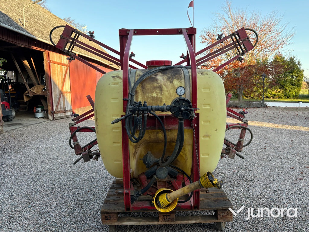 Växtskyddsspruta – Hardi, NK 600 - بخاخ مركب على الجرار: صورة 2 Växtskyddsspruta – Hardi, NK 600 - بخاخ مركب على الجرار: صورة 2
