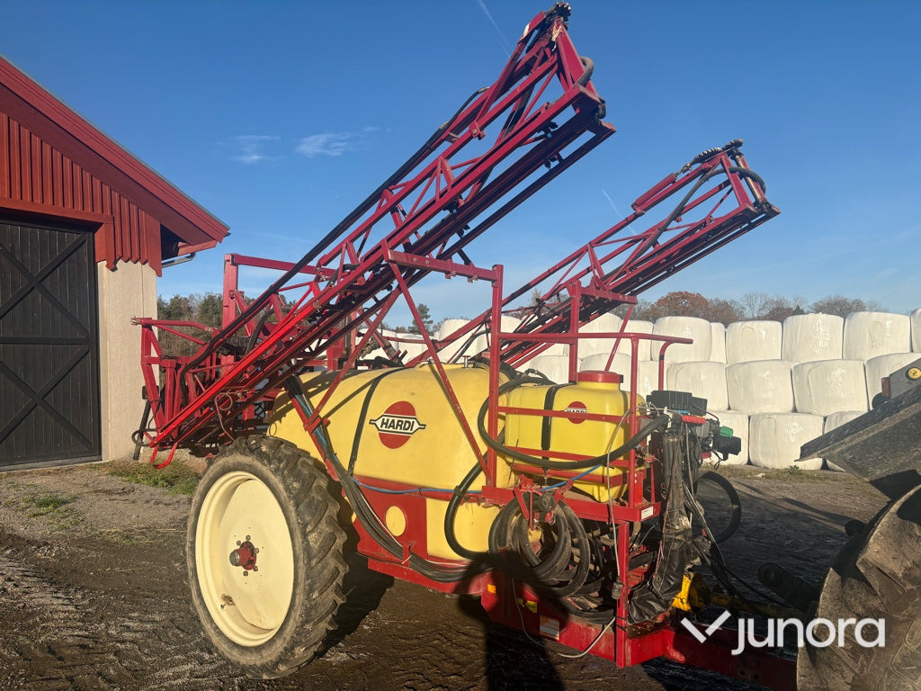 Växtskyddsspruta - Hardi TY1500 - بخاخ مقطورة: صورة 2 Växtskyddsspruta - Hardi TY1500 - بخاخ مقطورة: صورة 2