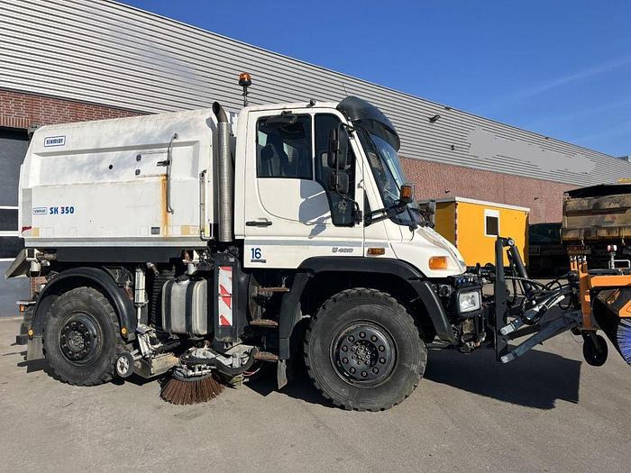 Mercedes-Benz Unimog U400 U400 4 x 2 / Schmidt SK350 sweeper - سياره كنس شوارع: صورة 1 Mercedes-Benz Unimog U400 U400 4 x 2 / Schmidt SK350 sweeper - سياره كنس شوارع: صورة 1