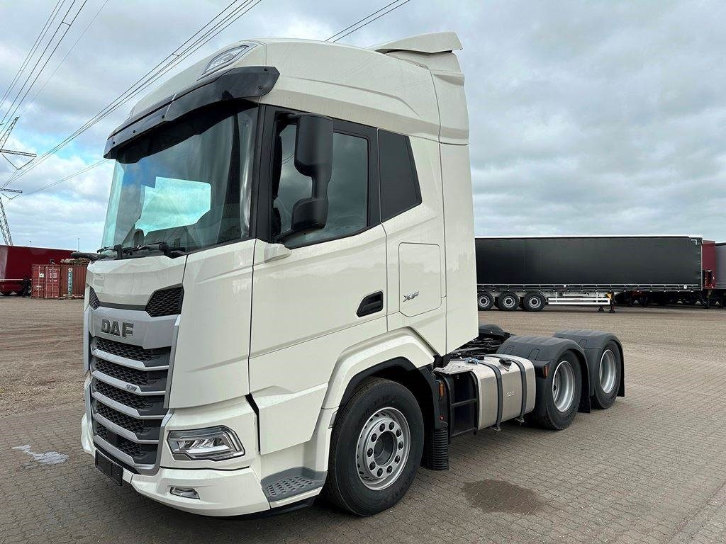 DAF XF 530 6x2 - وحدة جر: صورة 1 DAF XF 530 6x2 - وحدة جر: صورة 1