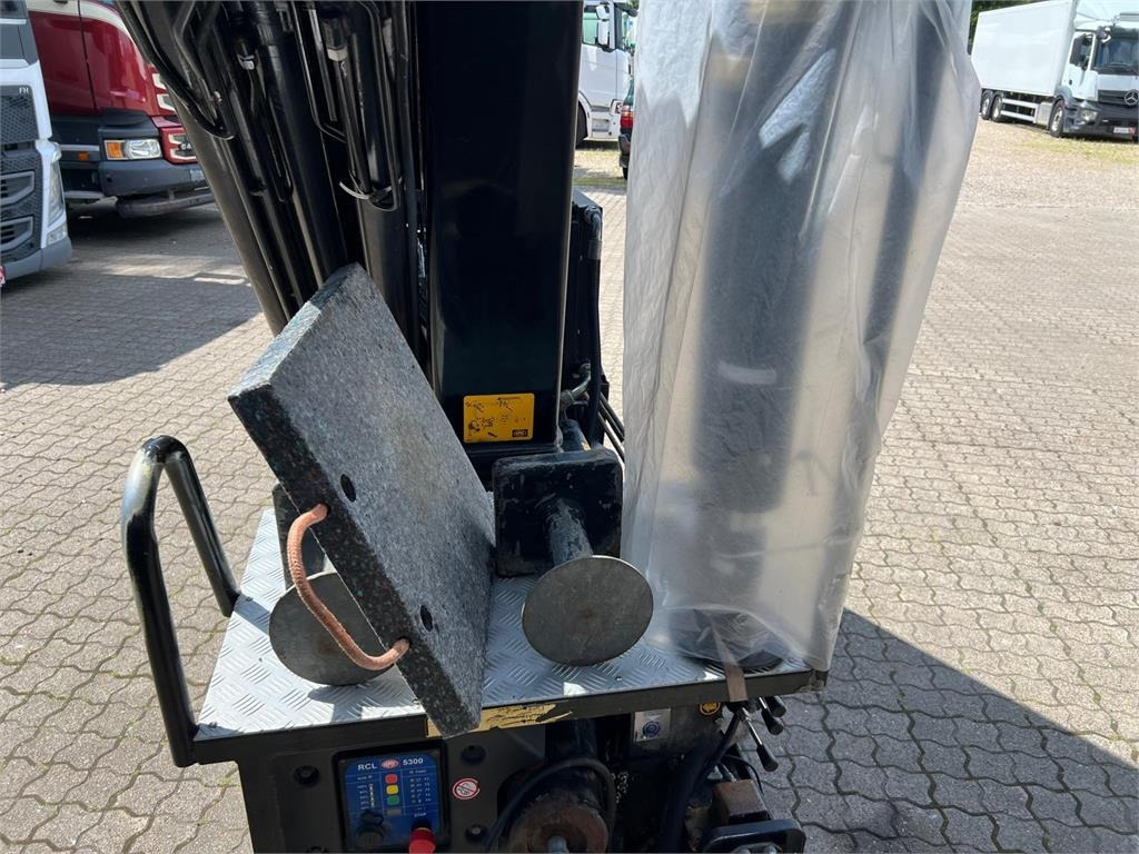 ونش كرين - شاحنة HMF 2820K5 RCS: صورة 8