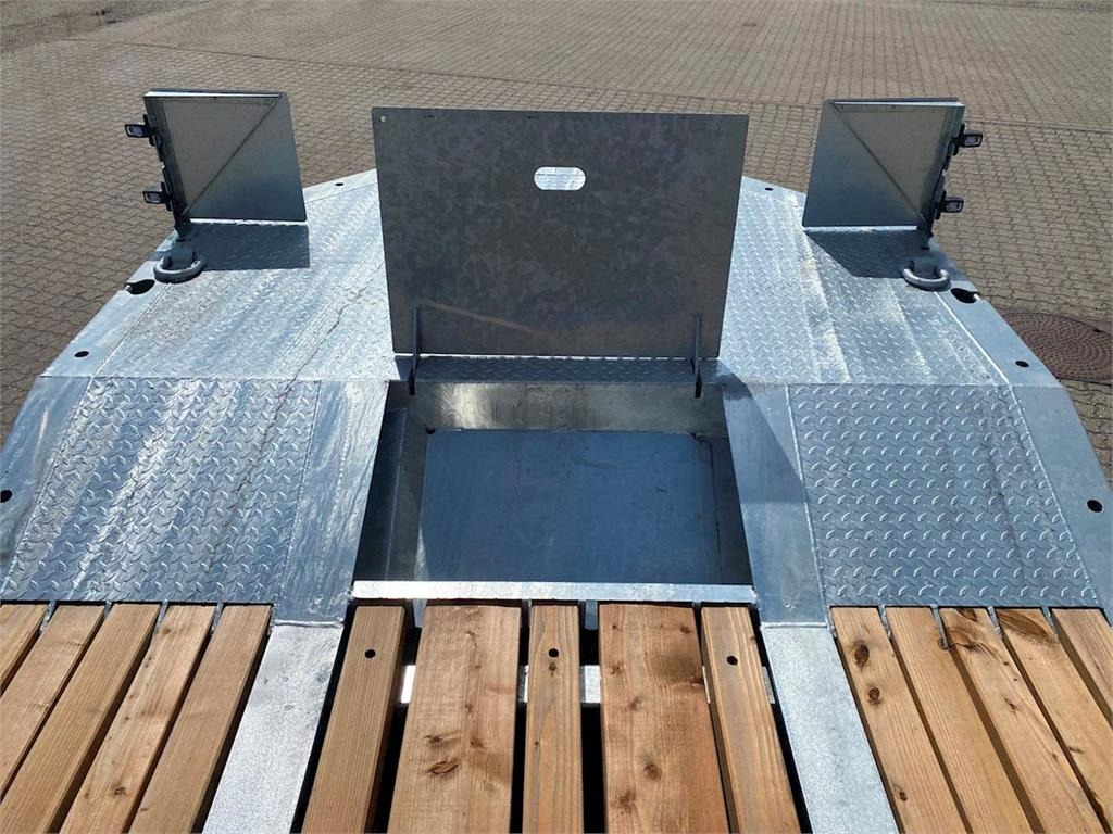 Hangler DTS 300 3 akslet med ramper - مقطورة مسطحة منخفضة: صورة 3 Hangler DTS 300 3 akslet med ramper - مقطورة مسطحة منخفضة: صورة 3