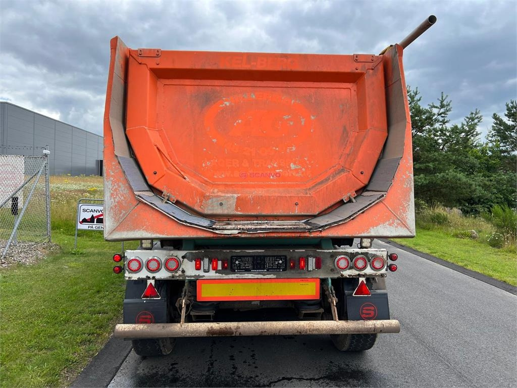 Kel-Berg 4 akslet - alu kasse + plastindlæg - قلابة نصف مقطورة نصف مقطورة قلابة: صورة 3 Kel-Berg 4 akslet - alu kasse + plastindlæg - قلابة نصف مقطورة نصف مقطورة قلابة: صورة 3