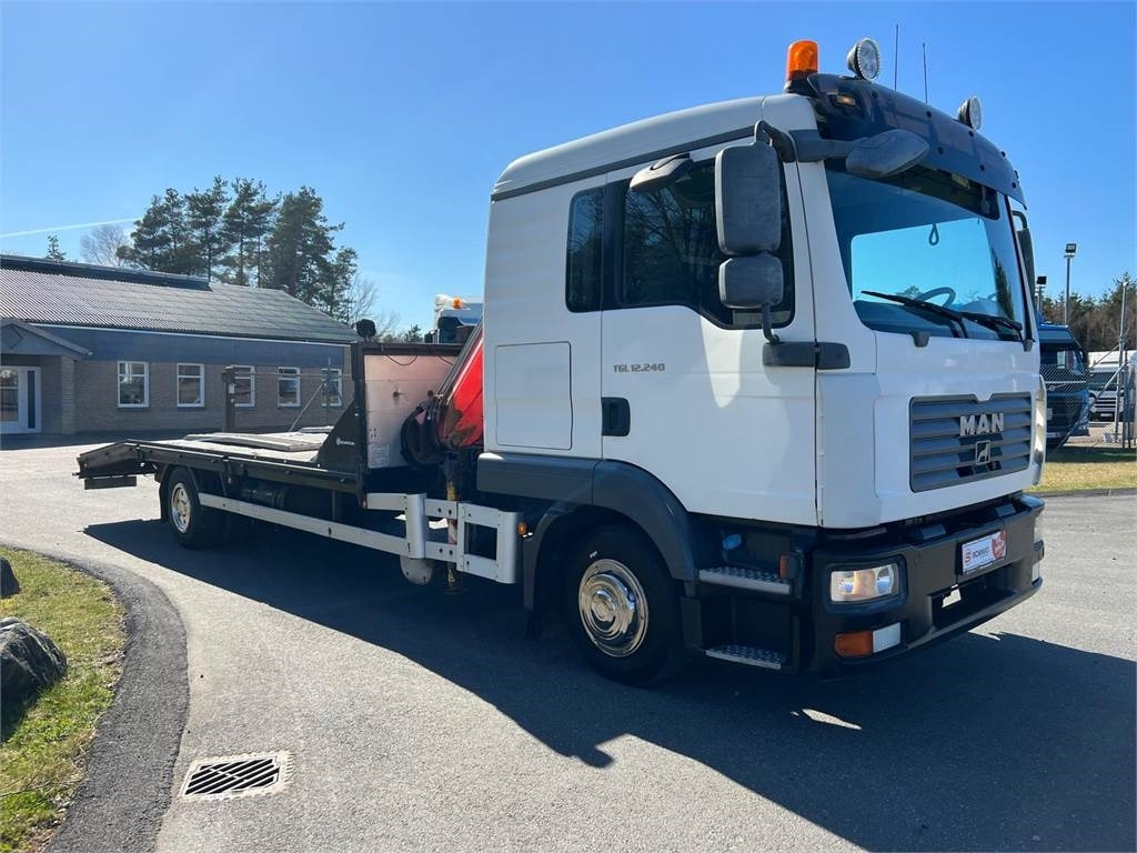 MAN TGL 12-240 4x2 BL - Fassi kran - شاحنة نقل سيارات شاحنة: صورة 2 MAN TGL 12-240 4x2 BL - Fassi kran - شاحنة نقل سيارات شاحنة: صورة 2