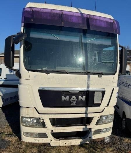 وحدة جر MAN TGX 18-440 4x2 LLS-U mega: صورة 1