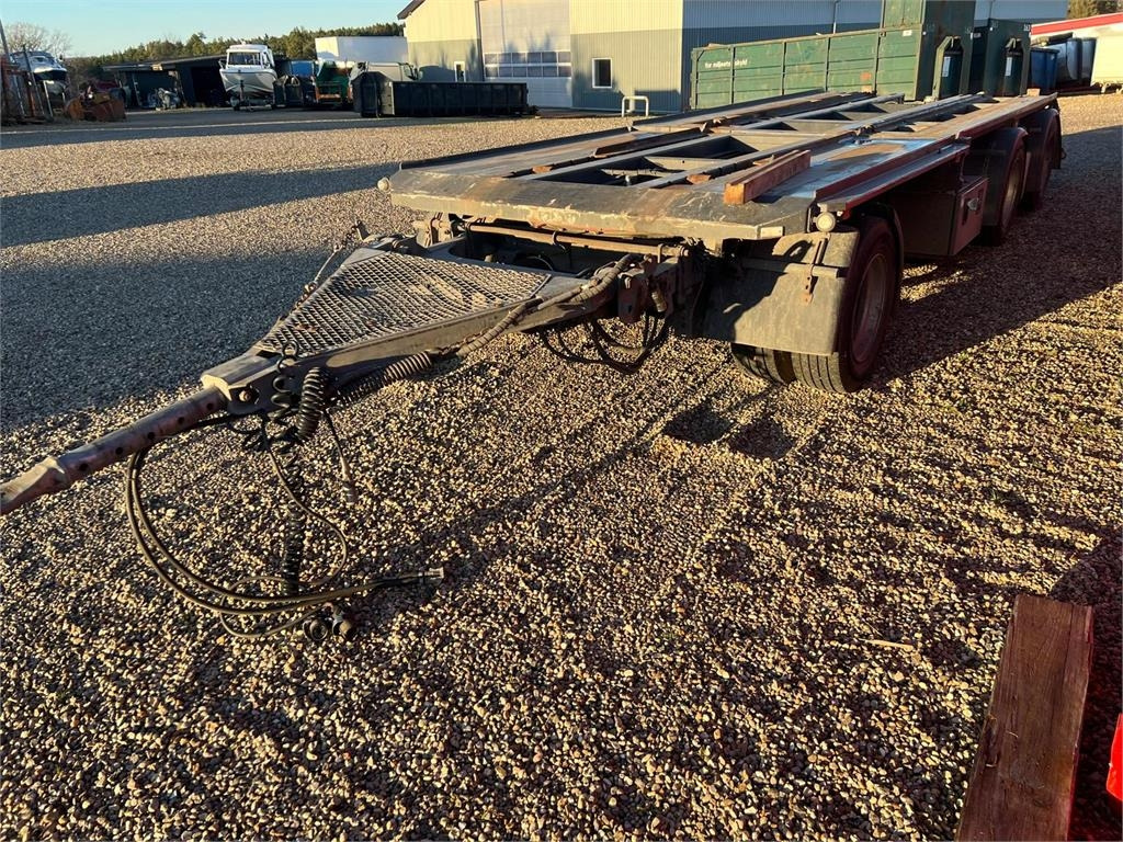 MTDK AO370 - 7,0 - 7,5 mtr. container - مقطورة نقل الحاويات: صورة 5 MTDK AO370 - 7,0 - 7,5 mtr. container - مقطورة نقل الحاويات: صورة 5