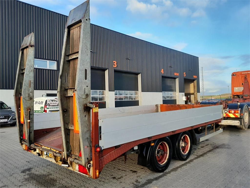 MTDK KC200 11,8 ton 5,2 mtr lad + ramper - مقطورة مسطحة منخفضة: صورة 3 MTDK KC200 11,8 ton 5,2 mtr lad + ramper - مقطورة مسطحة منخفضة: صورة 3