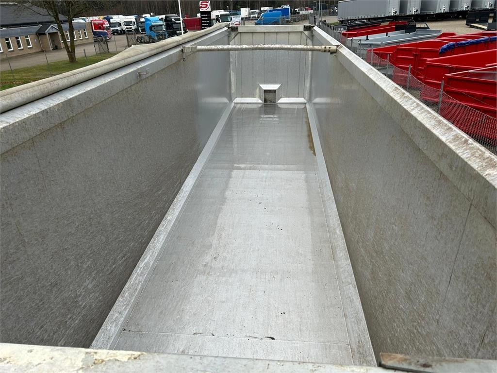 MTDK TK400 - 60m3 alu kasse - قلابة نصف مقطورة نصف مقطورة قلابة: صورة 4 MTDK TK400 - 60m3 alu kasse - قلابة نصف مقطورة نصف مقطورة قلابة: صورة 4