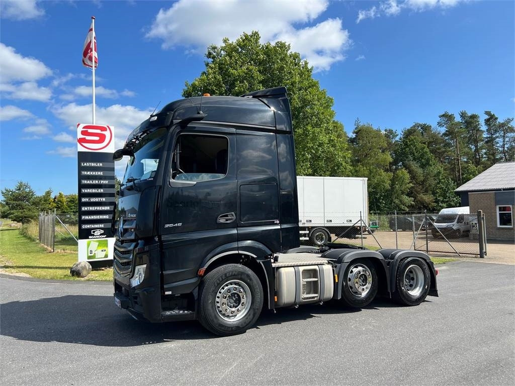Mercedes-Benz Actros 2545 LS - وحدة جر: صورة 1 Mercedes-Benz Actros 2545 LS - وحدة جر: صورة 1