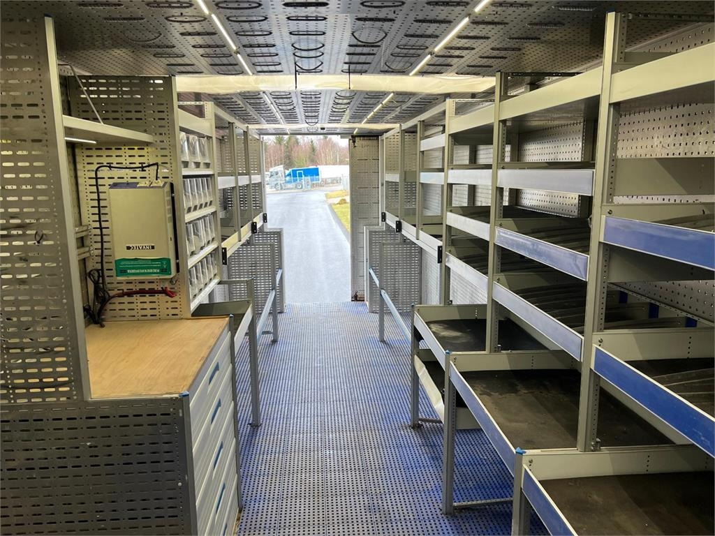 Mercedes-Benz Antos 1824 LnR - شاحنة مقفلة: صورة 4 Mercedes-Benz Antos 1824 LnR - شاحنة مقفلة: صورة 4