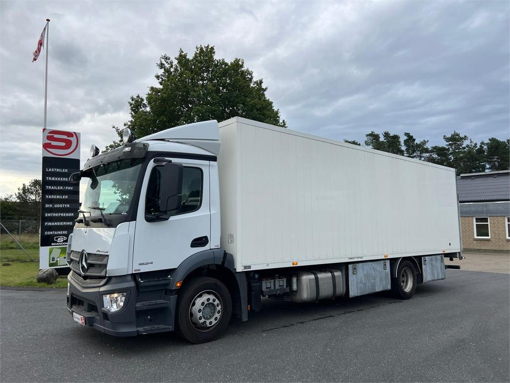 Mercedes-Benz Antos 1824 LnR - شاحنة مقفلة: صورة 3 Mercedes-Benz Antos 1824 LnR - شاحنة مقفلة: صورة 3