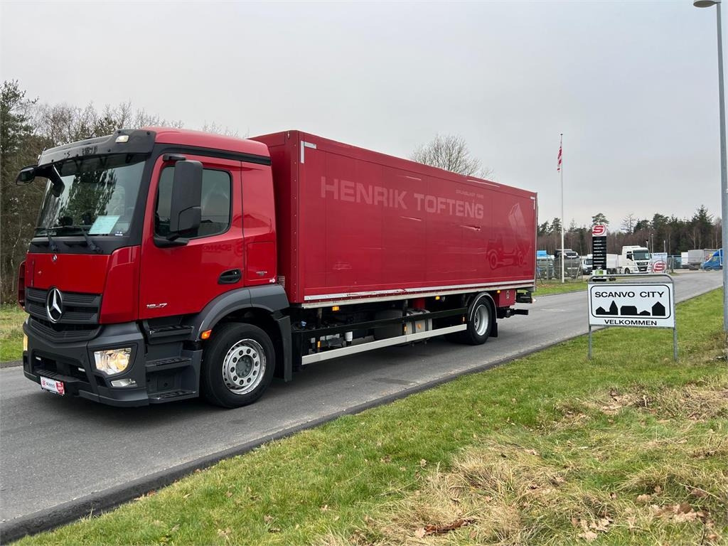 Mercedes-Benz Antos 1827 LnR  - شاحنة مقفلة: صورة 1 Mercedes-Benz Antos 1827 LnR  - شاحنة مقفلة: صورة 1